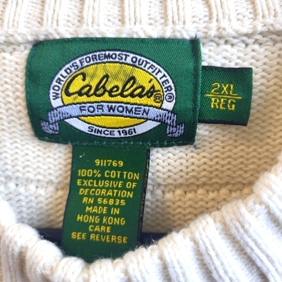 Cabelo's World, Designer Style Women's White Embroidery Sweater Size 2XL - Picture 2 of 8